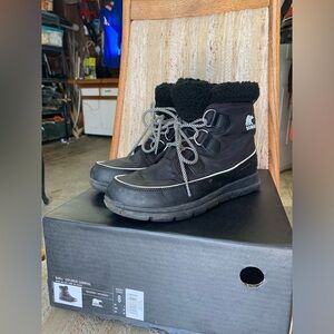 Sorel Explorer Carnival - size 8
